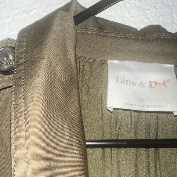 Line and Dot | Lightweight Long Coat in Olive Green size Medium - Picture 6 of 7